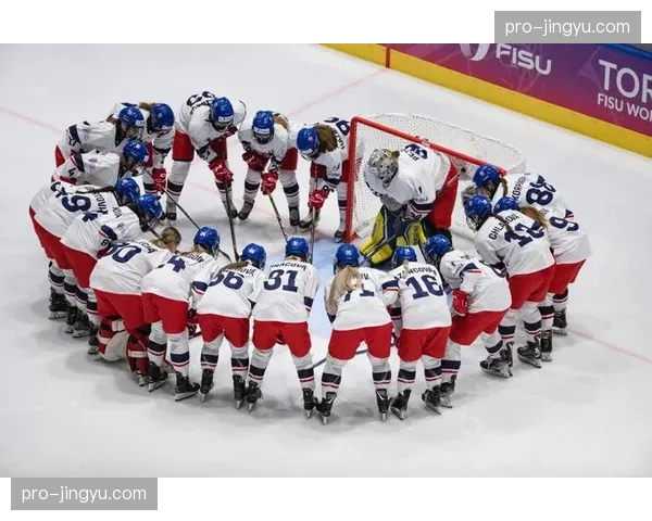 战报：捷克女子冰球队爆冷3-2击败芬兰，取得世锦赛历史性胜利